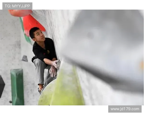 重庆攀岩队包夹战术分析与成效评估探讨