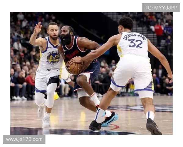 1516赛季NBA勇士与快船激战回顾精彩瞬间与赛季影响分析