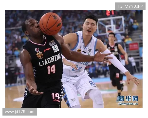 新疆队与辽宁队激战正酣谁能在这场对决中笑到最后