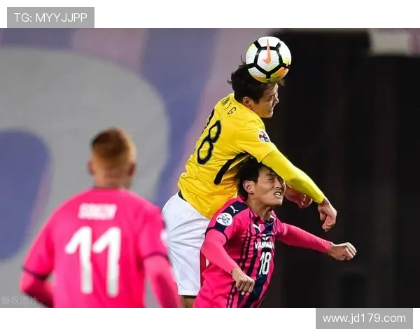 盘田喜悦与大阪樱花的激烈对决展现足球魅力与团队精神的巅峰较量 盘田喜悦与大阪樱花的激烈对决展现足球魅力与团队精神的巅峰较量