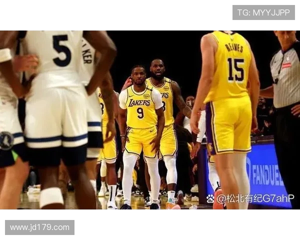 诺丁汉森林与雷丁比赛延期引发球迷热议与期待 诺丁汉森林与雷丁比赛延期引发球迷热议与期待