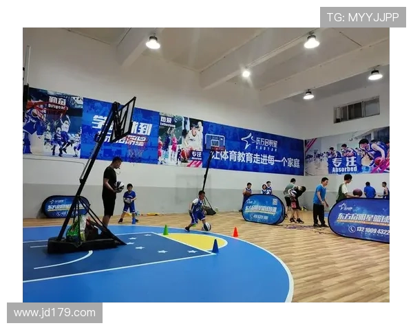 广州极限运动队如何通过边路渗透实现战术革新与团队协作提升